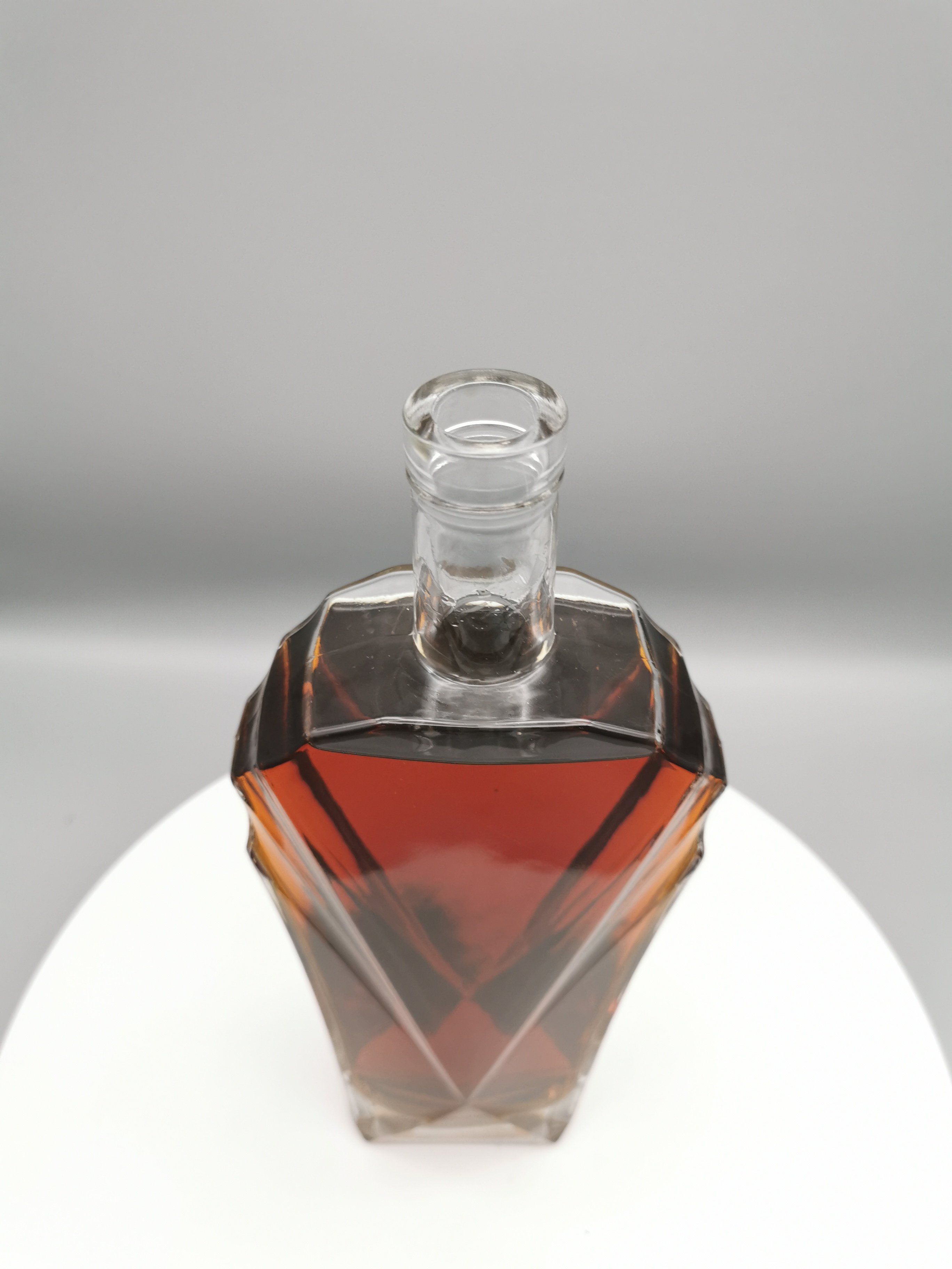 mini glass bottles spirits liquor glass spirit bottle flat flask liquor spirit 750ml glass ciroc vodka bottles price