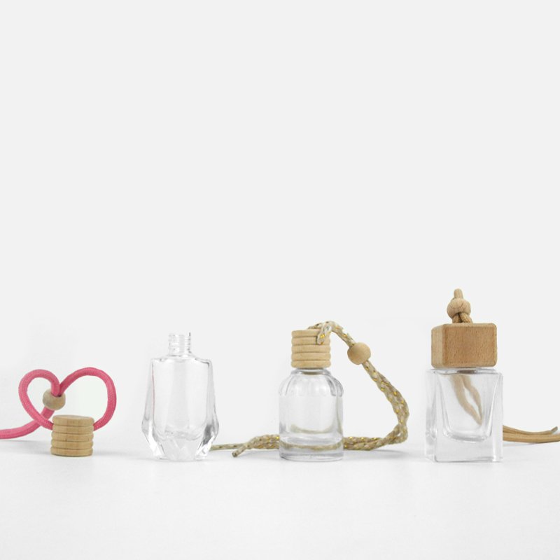 New design 8ml square shape refillable air freshener pendant gel empty bottle car perfume glass bottles for air conditioner