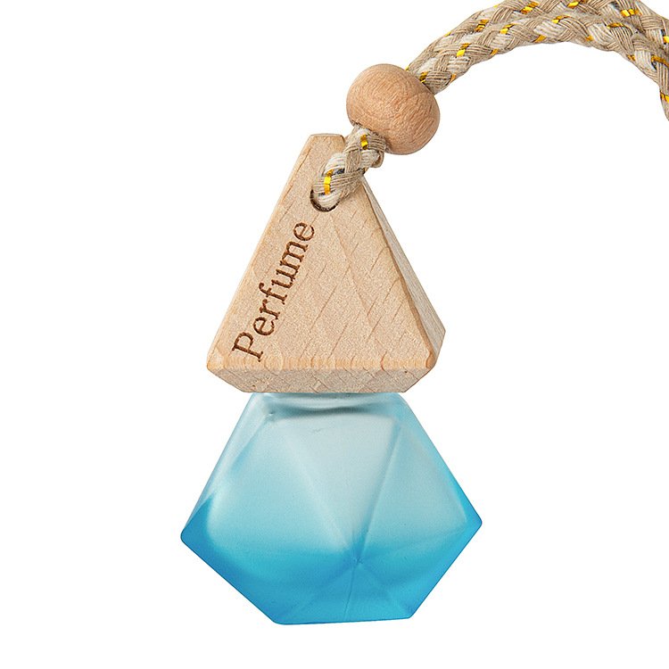 Wholesale Car Mounted Aromatherapy Pendant Personal Care Advanced Flameless Aromatherapy Bottle