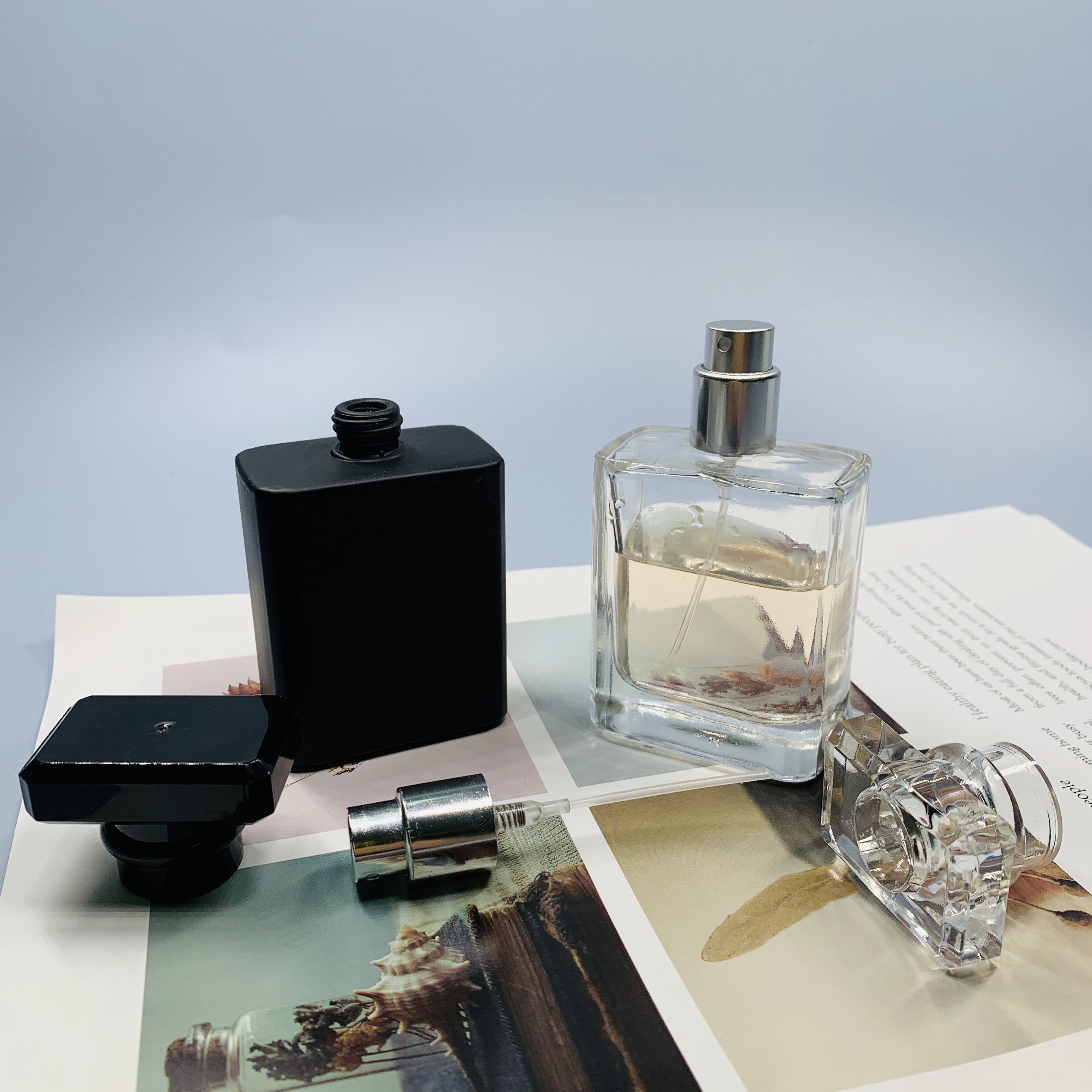Free Sample Ladies 30ml 50ml Square Spray Glass Perfume Bottle 50ml Wholesale Glass Perfume Bottle