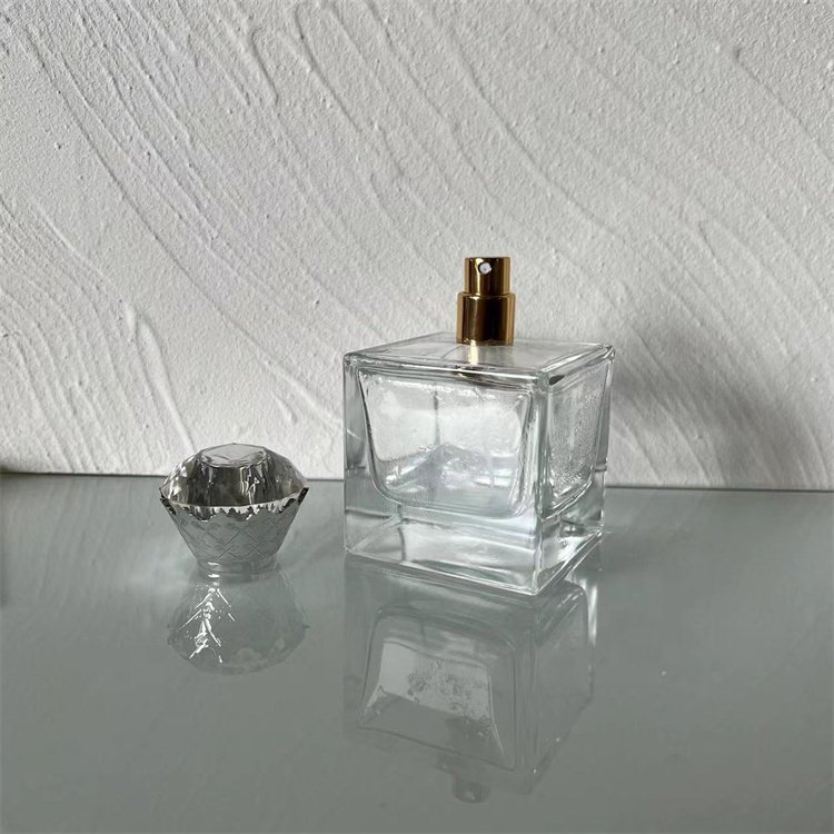 Wholesale China Manufacturer in stock Luxury Rectangle 30ml 50ml 100ml empty glass perfume Bottle