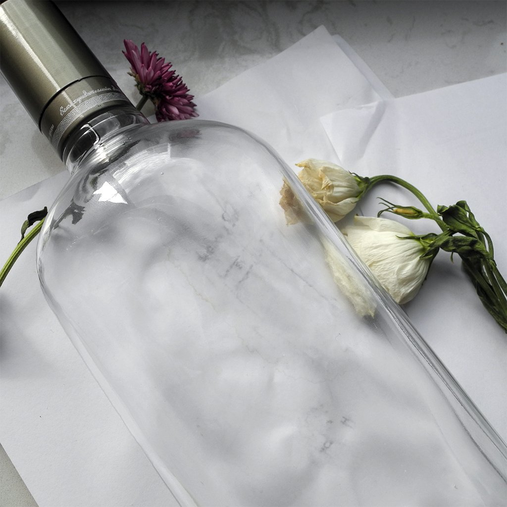 Custom Clear Wine Bottles 200ml 500ml 700ml 750ml Nordic Gin Whiskey Vodka Spirits Glass Bottle Rum Liquor Bottle