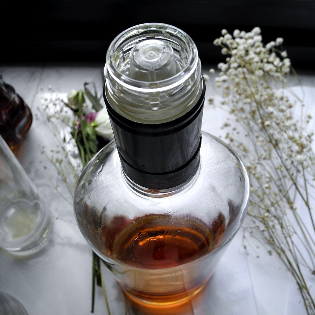 Custom Clear Wine Bottles 200ml 500ml 700ml 750ml Nordic Gin Whiskey Vodka Spirits Glass Bottle Rum Liquor Bottle
