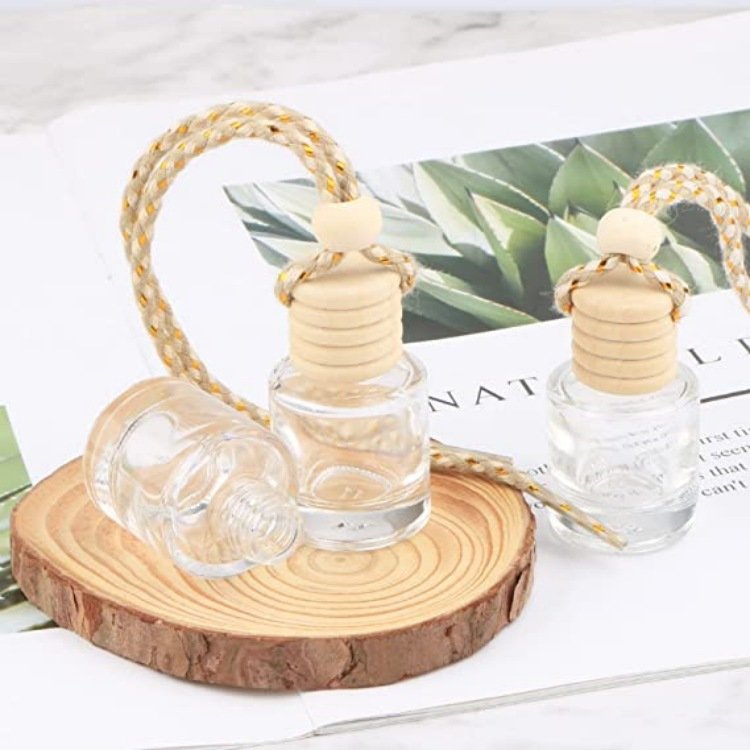 Promotion perfume in car essential oil hanging air freshener glass bottle