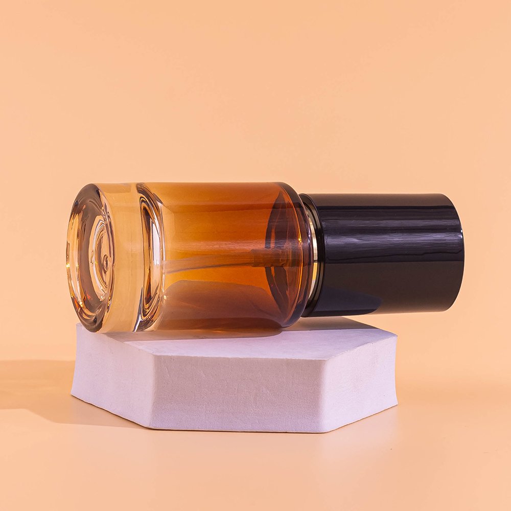 Perfume Glass Bottle Luxury 100ml 50ml 30ml Perfume Spray Bottle Glass Bottle With Gold Sprayer