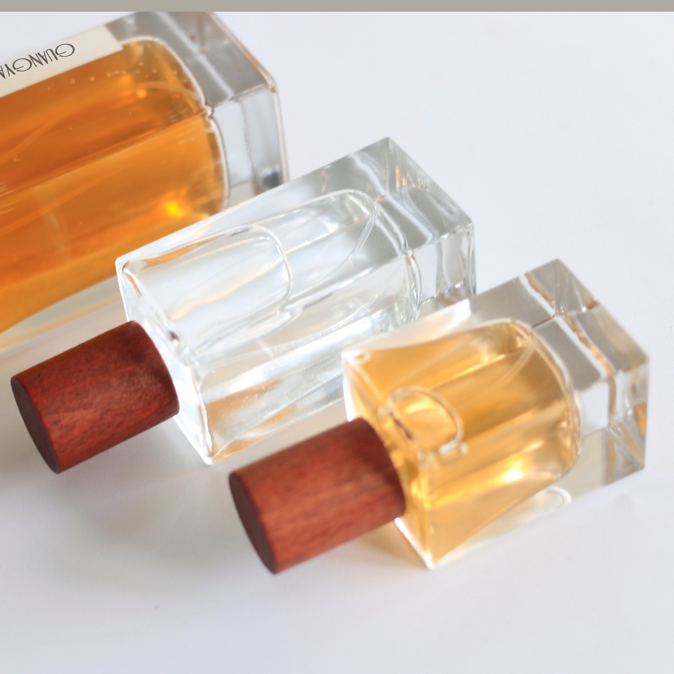 wholesale 30ml 50ml 100ml empty fancy clear parfum bottle luxury refill spray perfume glass perfume bottle