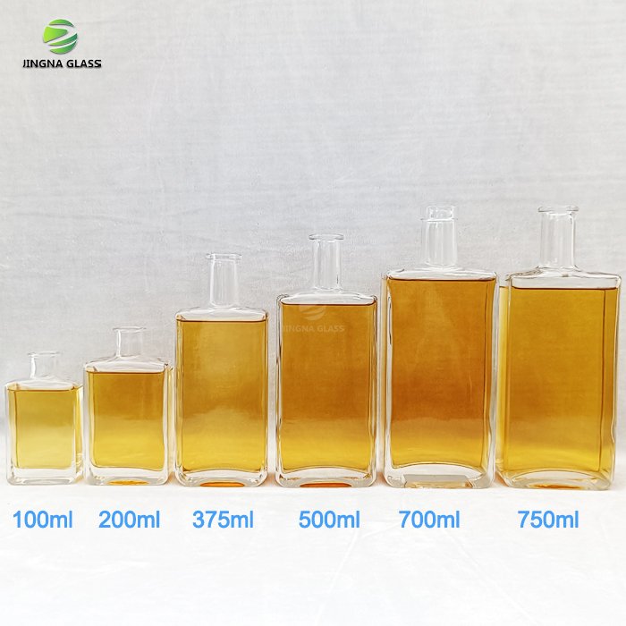Empty Glass Bottle Flat Whiskey Gin Vodka Liquor Bottle 700ml 750ml With Cork Stopper