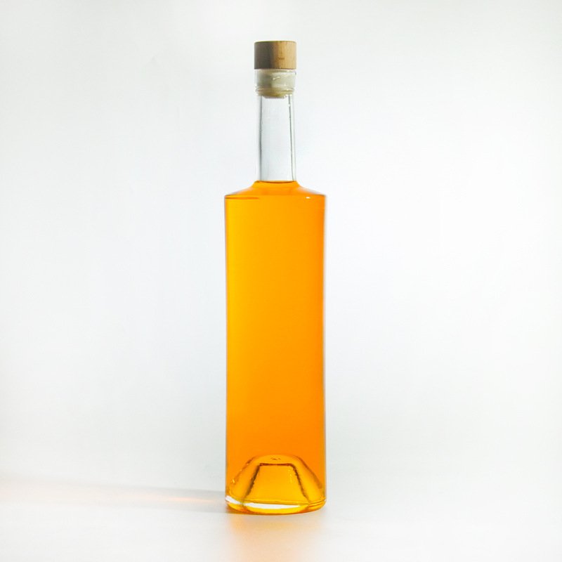 Manufacturers Wholesale Vodka bottles 500ml glass bottles Crystal White Liquor Empty bottle Quality First