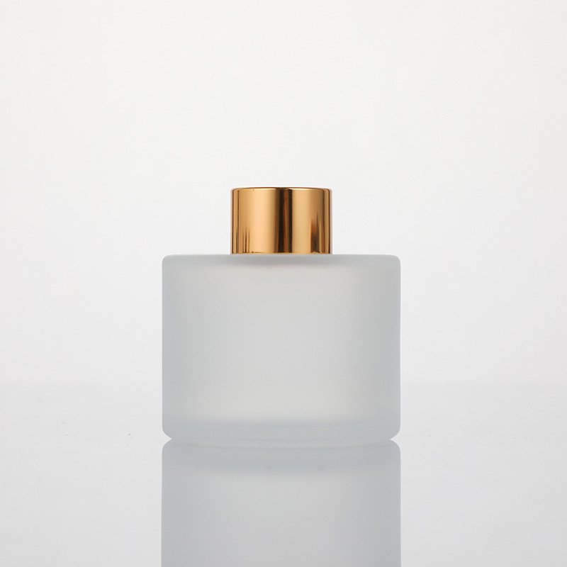 Wholesale Empty Luxury 120ml Frosted Matte Black Reed Diffuser Glass Bottle