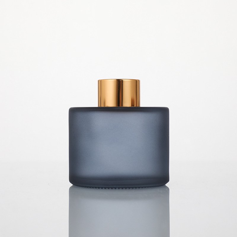 Wholesale Empty Luxury 120ml Frosted Matte Black Reed Diffuser Glass Bottle