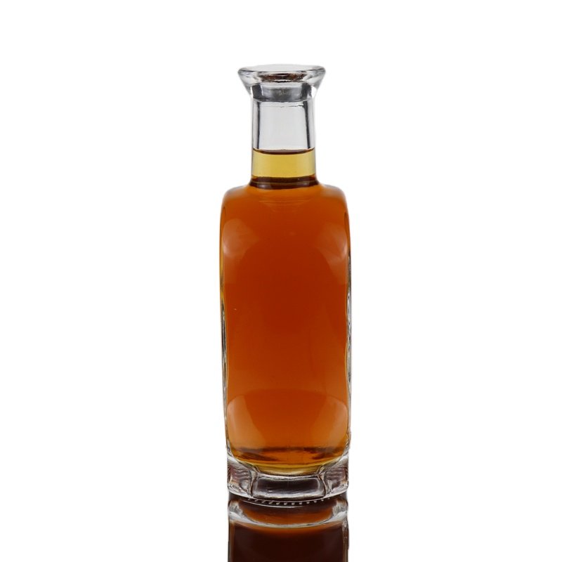 Customized 250ml 700ml 750ml bottle glass whisky 1 liter 1140ml with cork wholesale rum vodka bottle