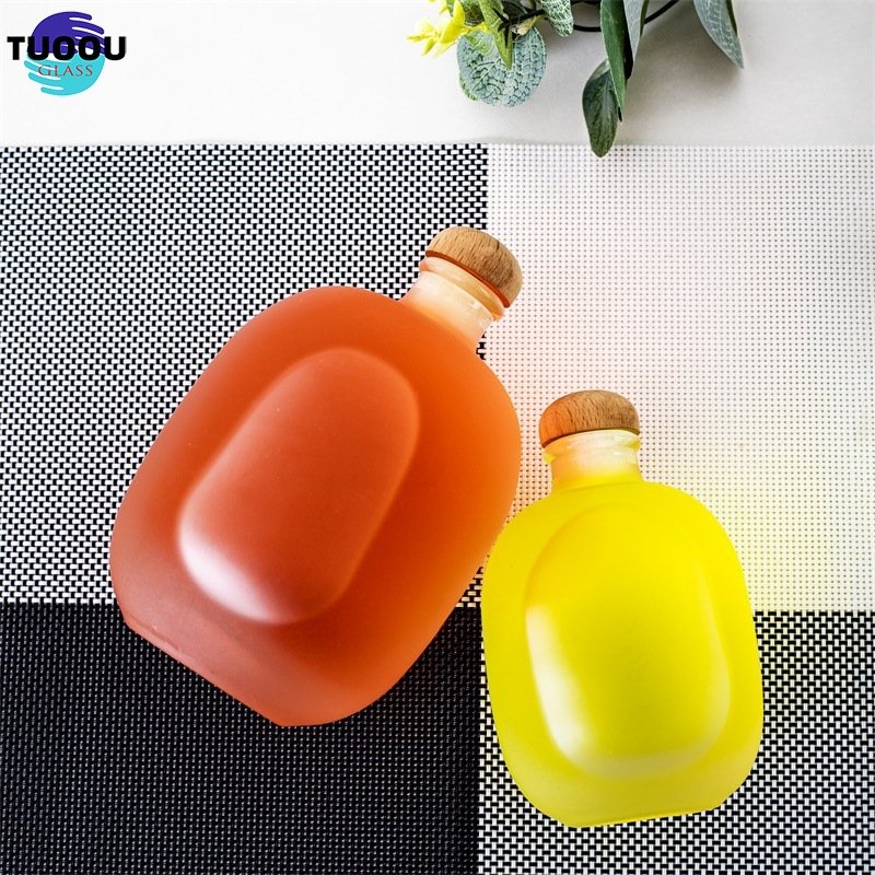 In Stock Wholesale 250Ml 500Ml Empty Storage Bottle Frosted Clear Glass Fruit Wine Liquor Bottles With Cork