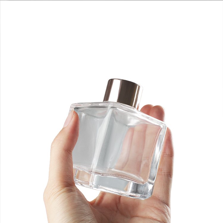 Custom Luxury 100Ml 150Ml 200Ml Essential Oil Aromatherapy Aroma Diffuser Bottle Empty Amber Glass Reed Perfume Diffuser Bottle