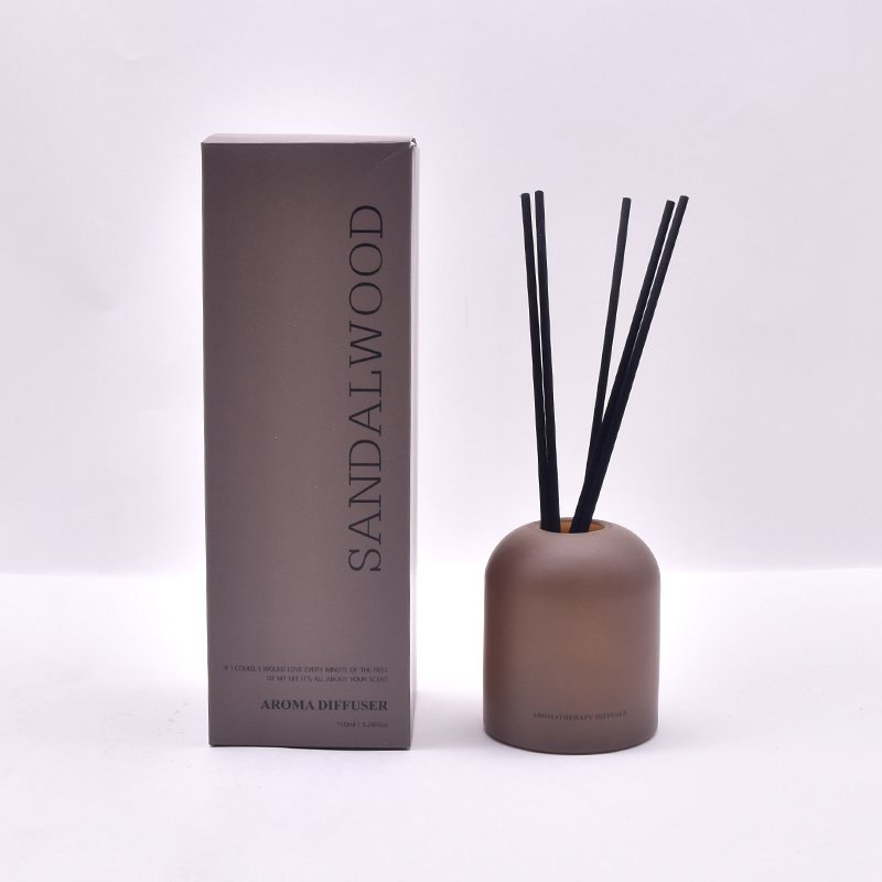 Wholesale 200ml Round Black Luxury Reed Diffuser Glass Bottle Custom Empty Reed Diffuser Fragrance Perfume Bottle With Box