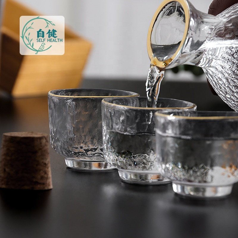 Wholesale Japanese Style Glass Wine Sake Set Four Cup Wine Bottle Warm Wine Jug Dispenser With Gift Box