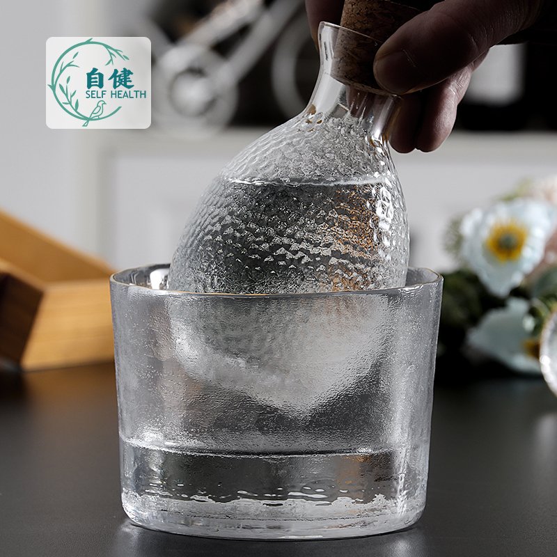 Wholesale Japanese Style Glass Wine Sake Set Four Cup Wine Bottle Warm Wine Jug Dispenser With Gift Box