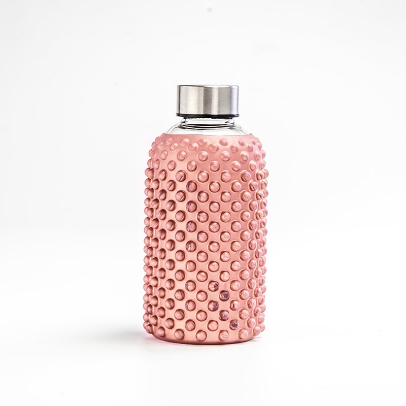 Fashion silicone sleeve water bottle empty glass bottles for juice
