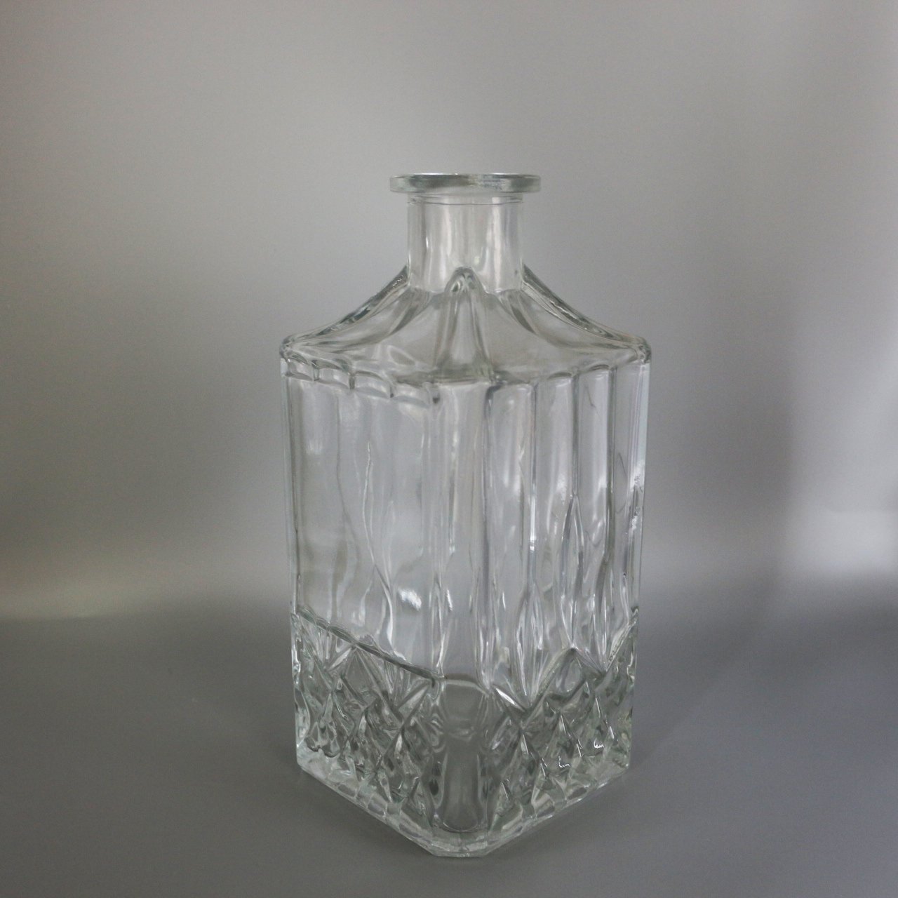 200ml 500ml 750ml 1000Ml Whiskey Custom Bottles Vodka Gin Empty Glass Bottle