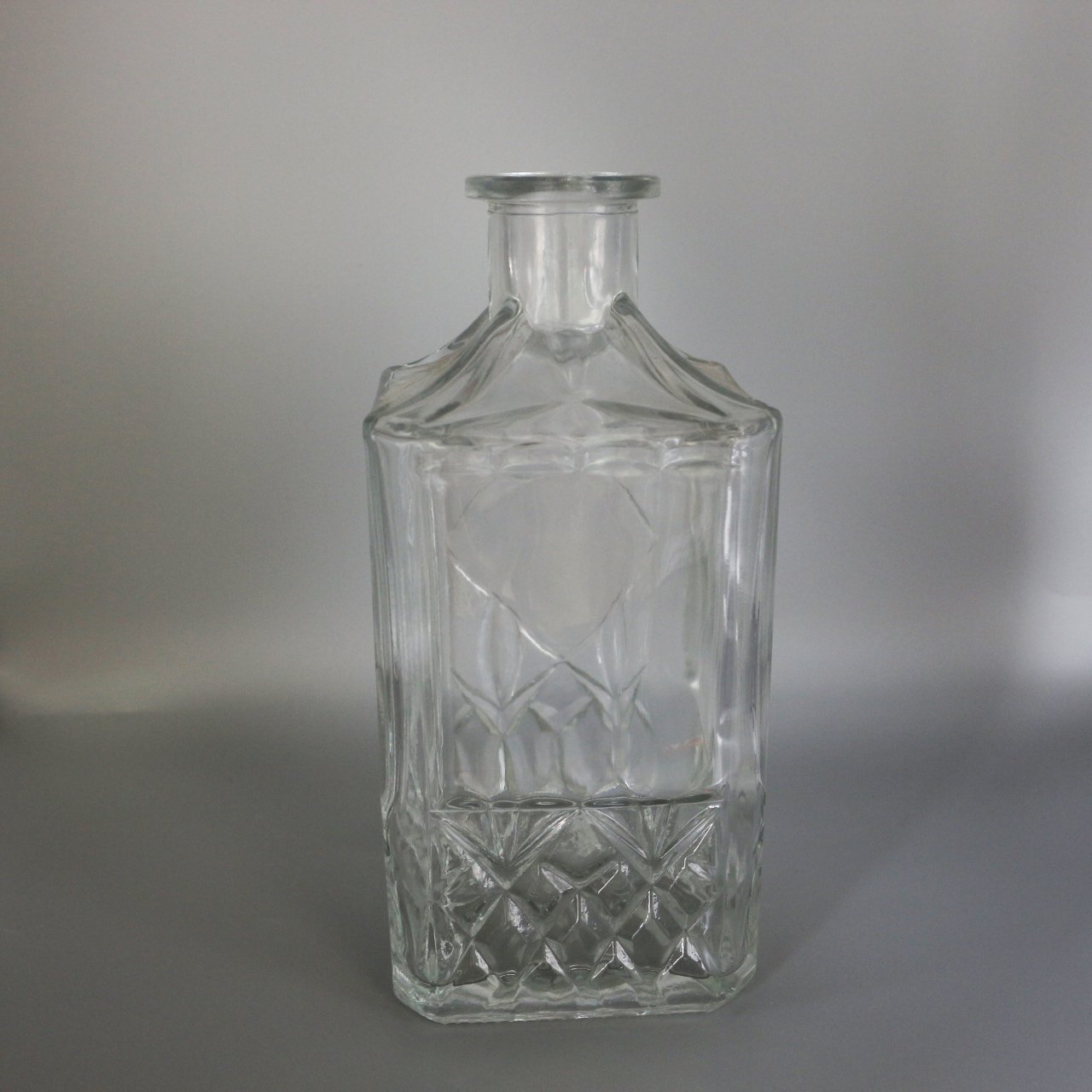 200ml 500ml 750ml 1000Ml Whiskey Custom Bottles Vodka Gin Empty Glass Bottle