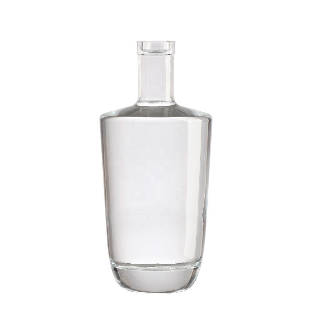 Custom 500ml 700ml 750ml vodka glass bottle with stopper premium 700ml gin whisky spirits liquor glass bottle