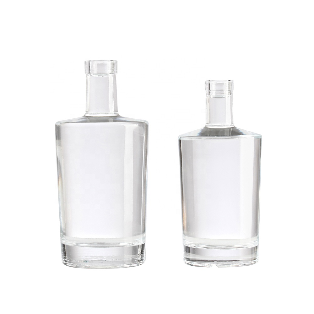 Custom 500ml 700ml 750ml vodka glass bottle with stopper premium 700ml gin whisky spirits liquor glass bottle