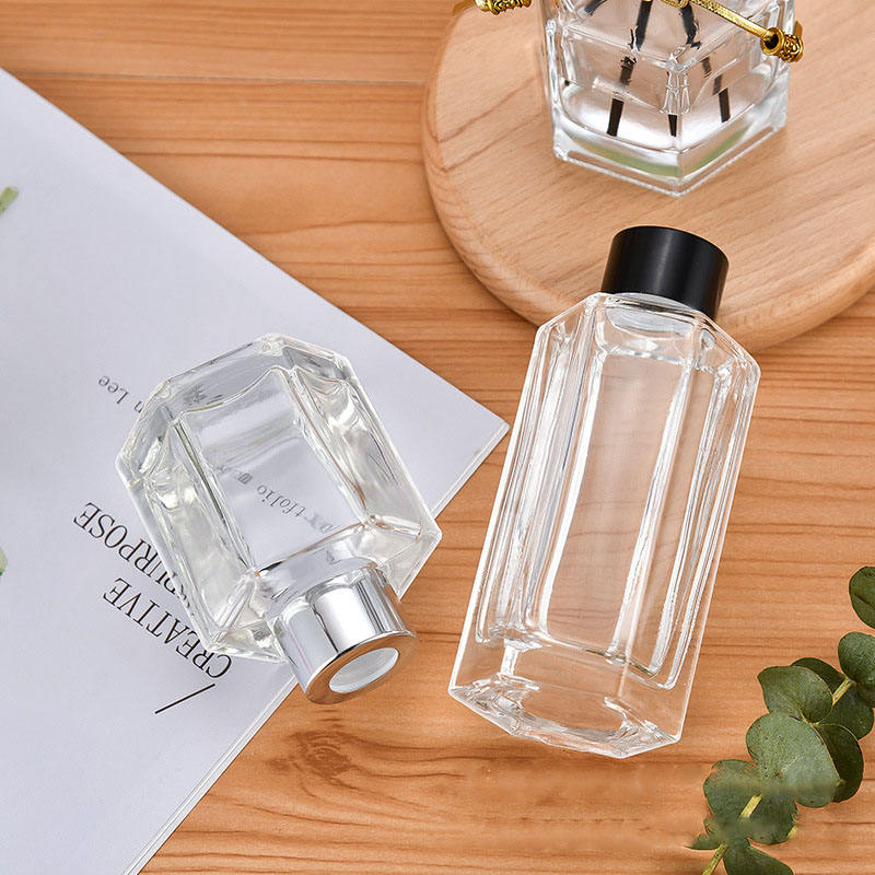 Wholesale Customized Transparent 50ml 100ml 130ml Aromatherapy Glass Bottles for Home Decoration