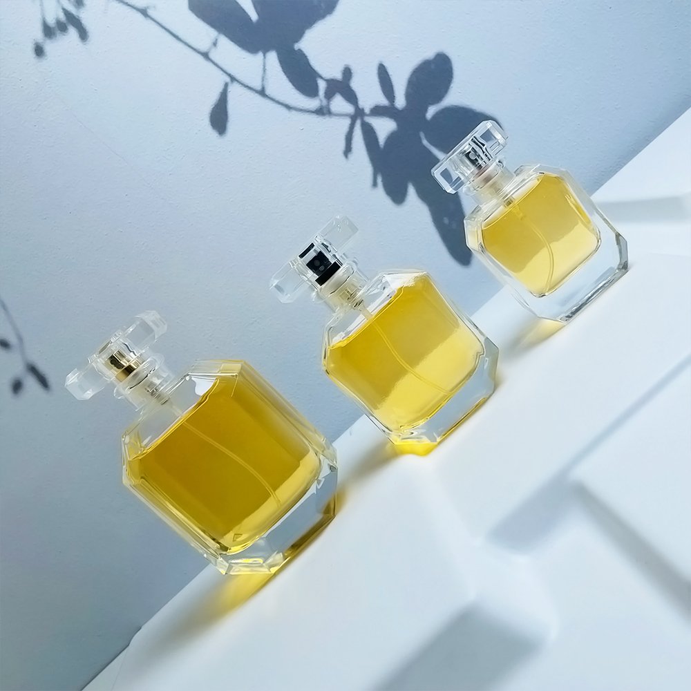 Manufacturer Custom Color Square Fragrance Spray Perfume Glass Bottle 30Ml 50Ml 100Ml Luxury Glass Bottle With Cap