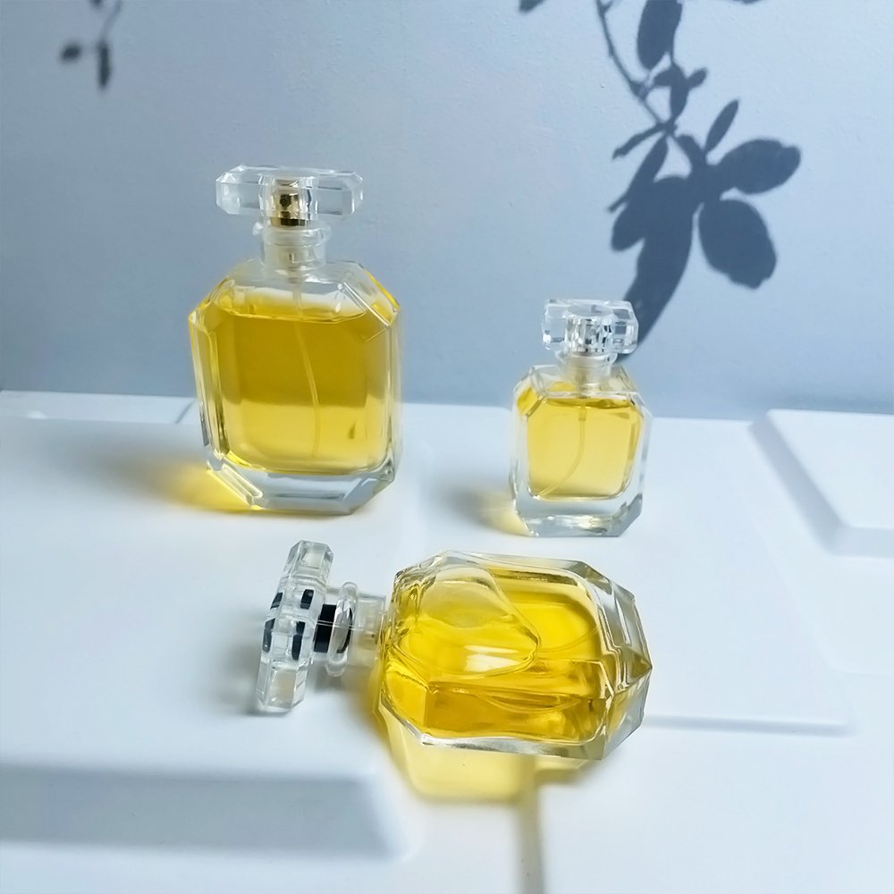 Manufacturer Custom Color Square Fragrance Spray Perfume Glass Bottle 30Ml 50Ml 100Ml Luxury Glass Bottle With Cap
