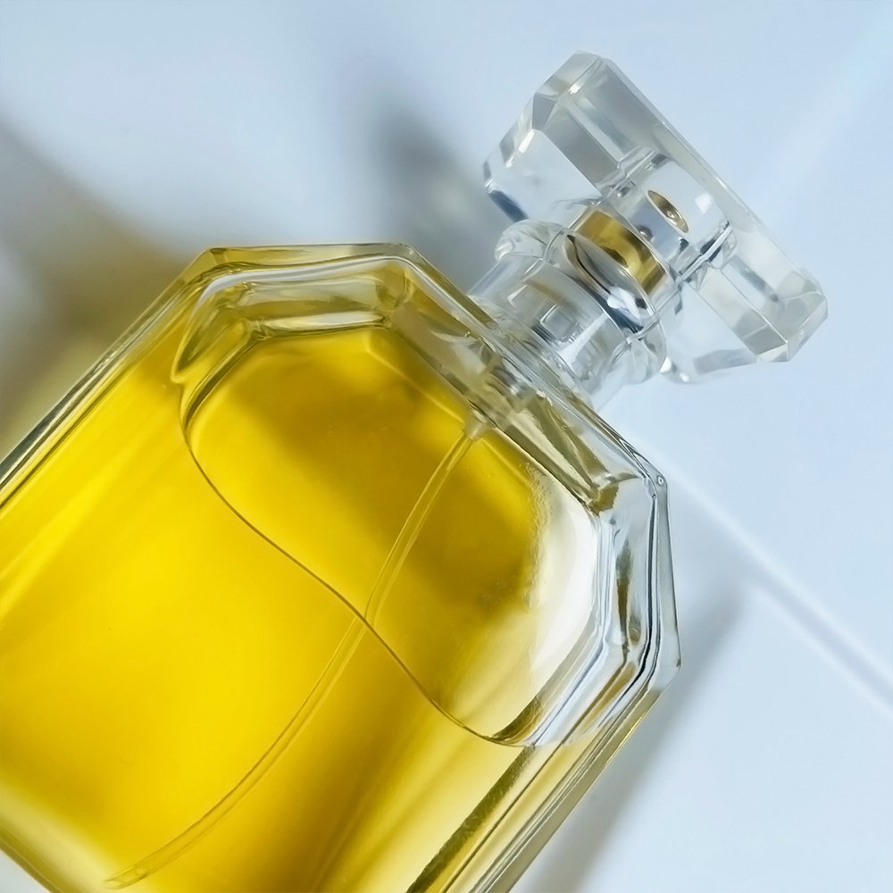Manufacturer Custom Color Square Fragrance Spray Perfume Glass Bottle 30Ml 50Ml 100Ml Luxury Glass Bottle With Cap