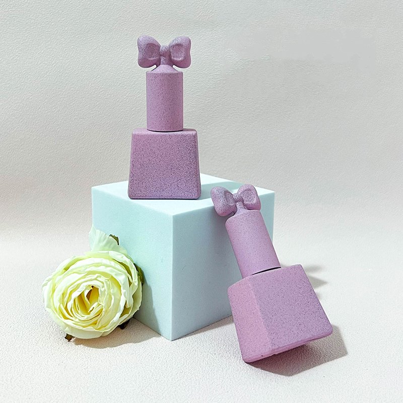 12ml cartoon cute glass nail polish bottle nail polish bottle for children bow nail polish bottle colorful made In china