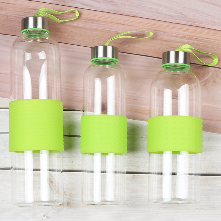 550ml / 750ml / 1000ml Sport Drinking Glass Water Bottle with Silicone Sleeve and Stainless Steel Lid