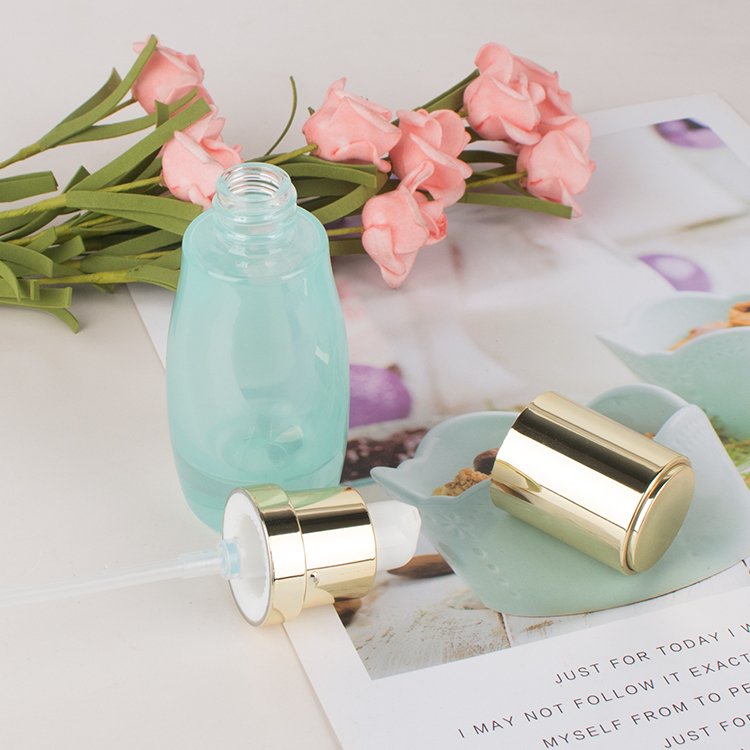 Skincare Packaging Set Toner Lotion Bottle 100ml Cosmetic Glass Bottle Wholesale Bamboo Round Empty Luxury Plastic PUMP Sprayer