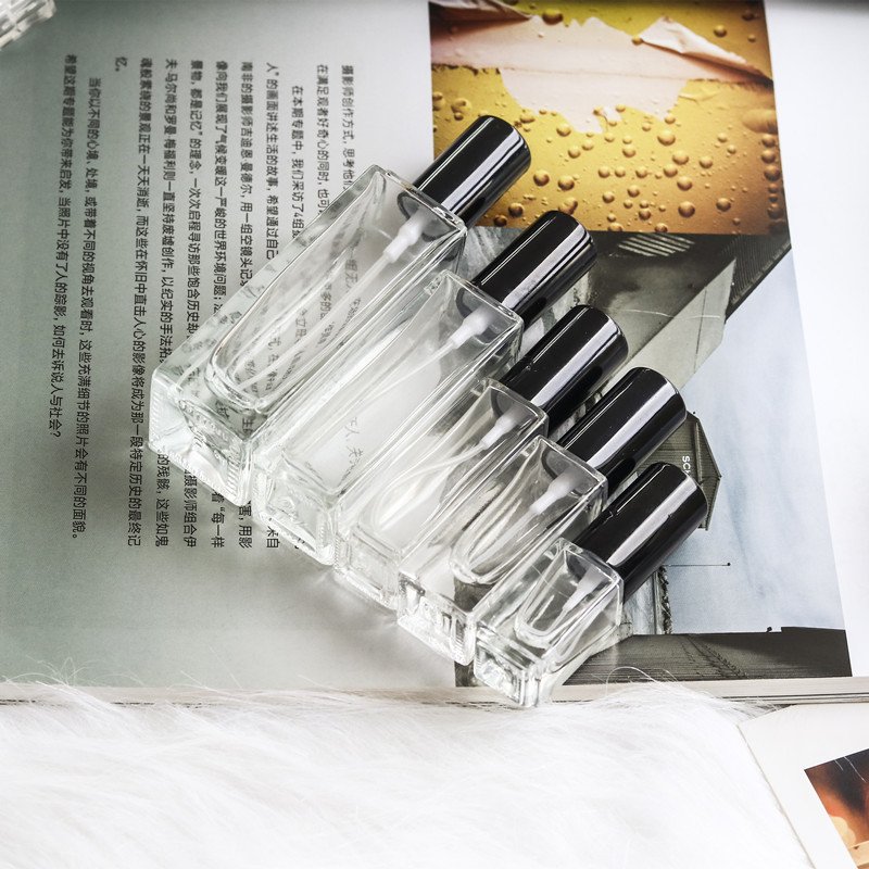 Latest Trend Fragrance Glass Empty Luxury Refill 5ml Mini Spray Perfume Bottle For Women