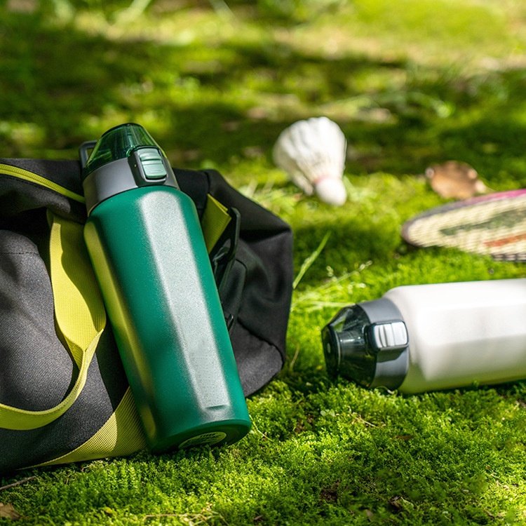Large Capacity Stainless Steel Vacuum Fitness Outdoor Sports Water Bottle Plastic Bottle Bubble Milk Perfume Bottle