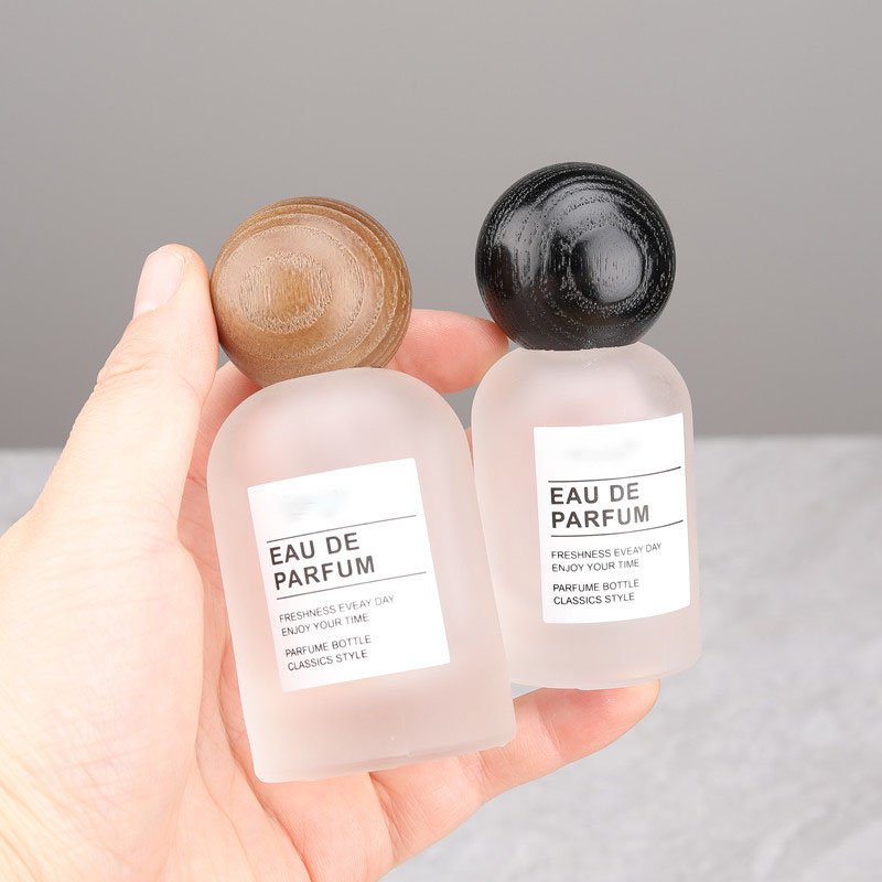 Custom Logo Empty Round Luxury Frosted Glass Perfume Spray Bottle With Round Wooden Cap
