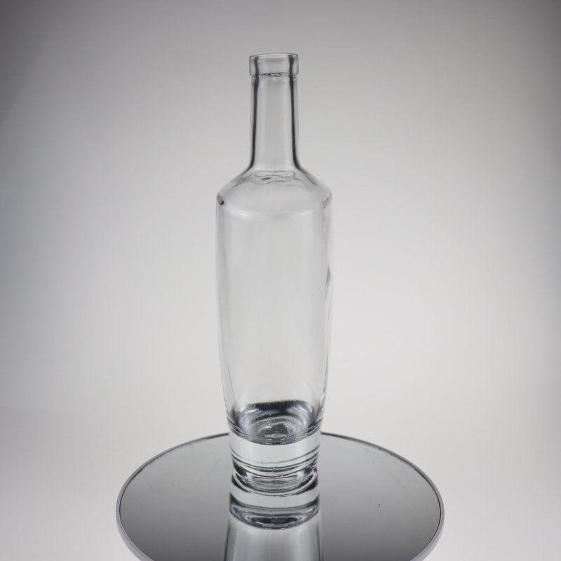 Flat fancy liquor bottle empty 700ml super flint custom glass vodka spirits whisky brandy bottle hip flask glass wine bottle