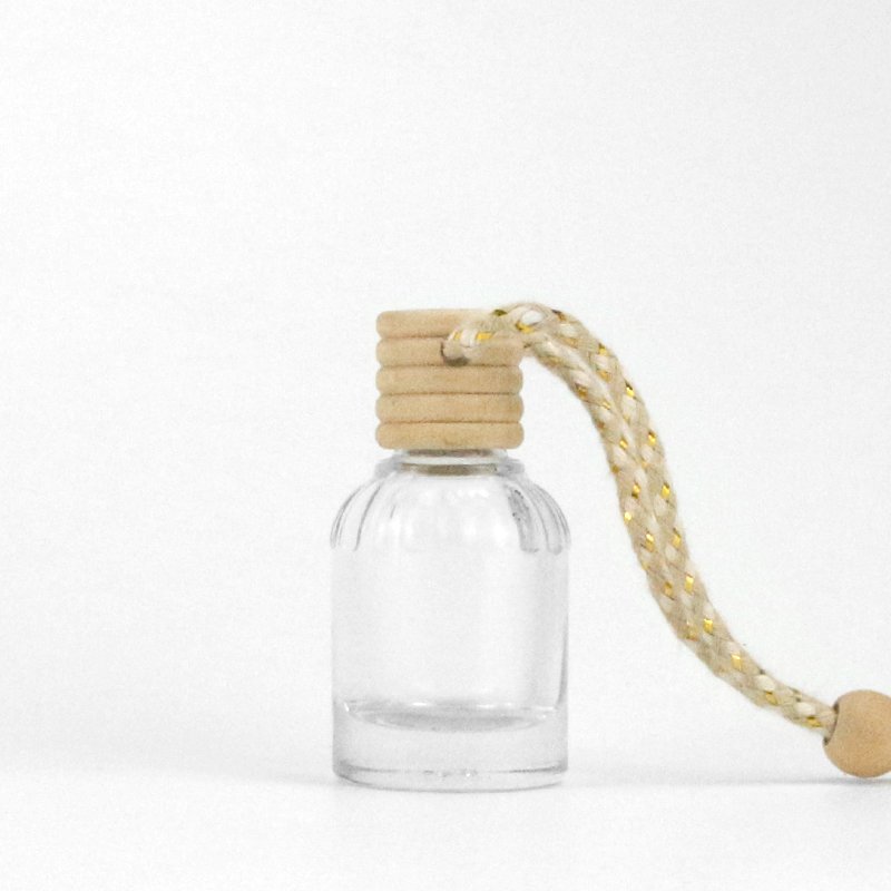 Empty round 10ml pendant aromatherapy essential oil ornaments liquid glass car perfume aroma diffuser bottle with hanging rope