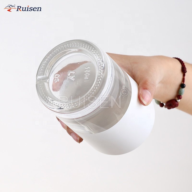 Flat shoulder 375ml 500ml 700ml 750ml clear white custom glass bottle Vodka gin whisky bottle