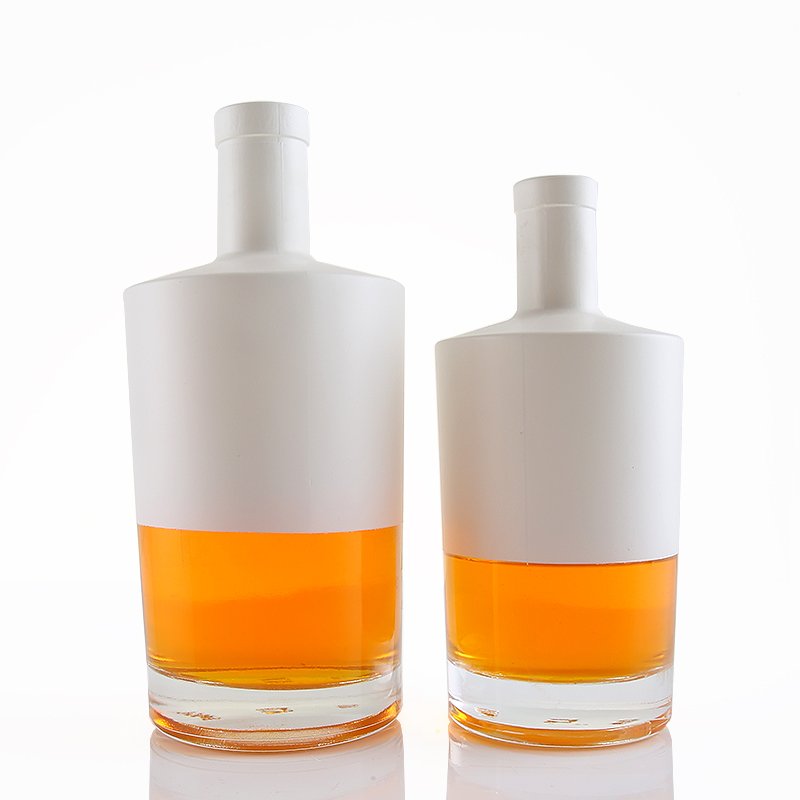 Flat shoulder 375ml 500ml 700ml 750ml clear white custom glass bottle Vodka gin whisky bottle