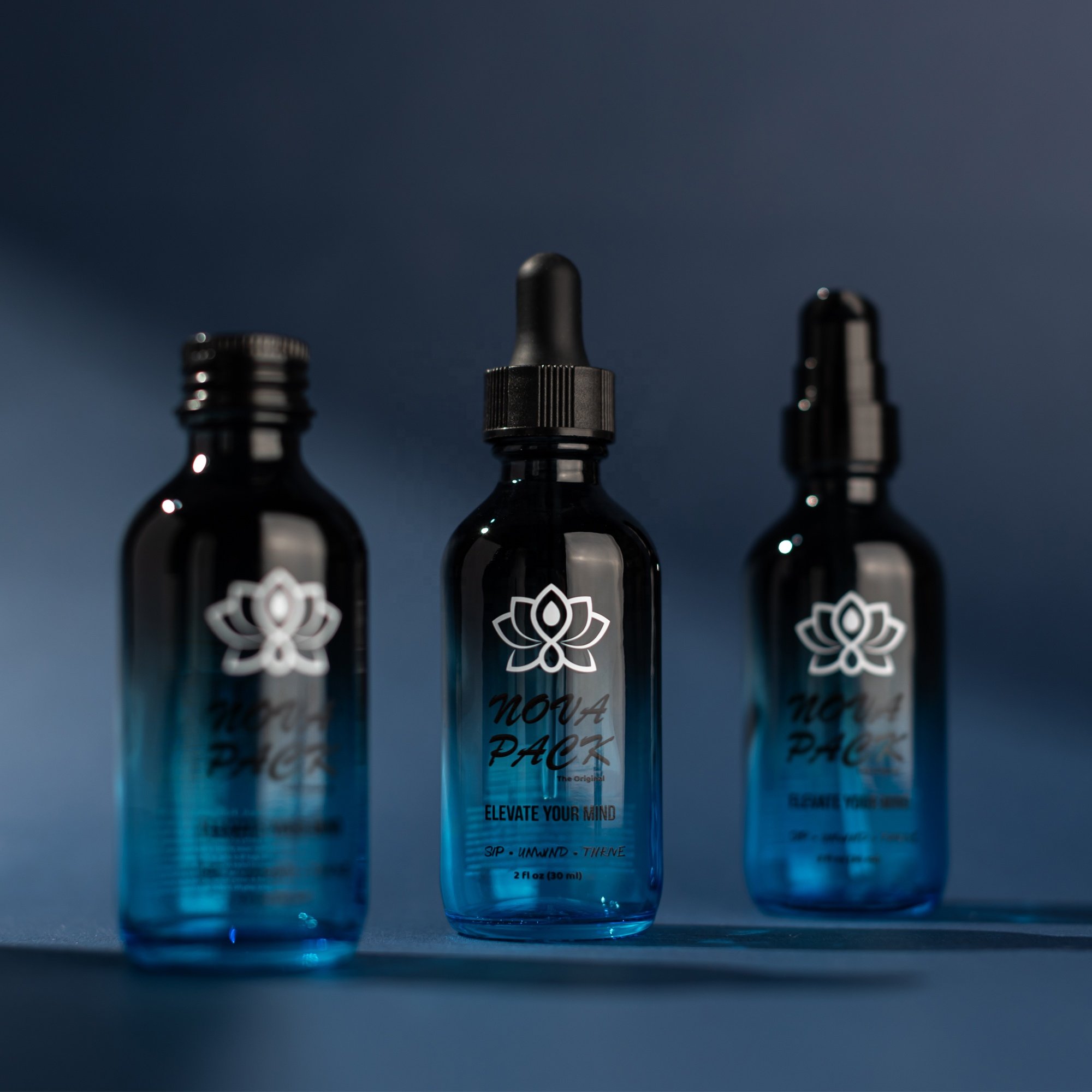 Luxury gradient blue black cosmetics bottle 1oz 2oz boston round glass bottles empty beard balm oil packaging serum pump bottle