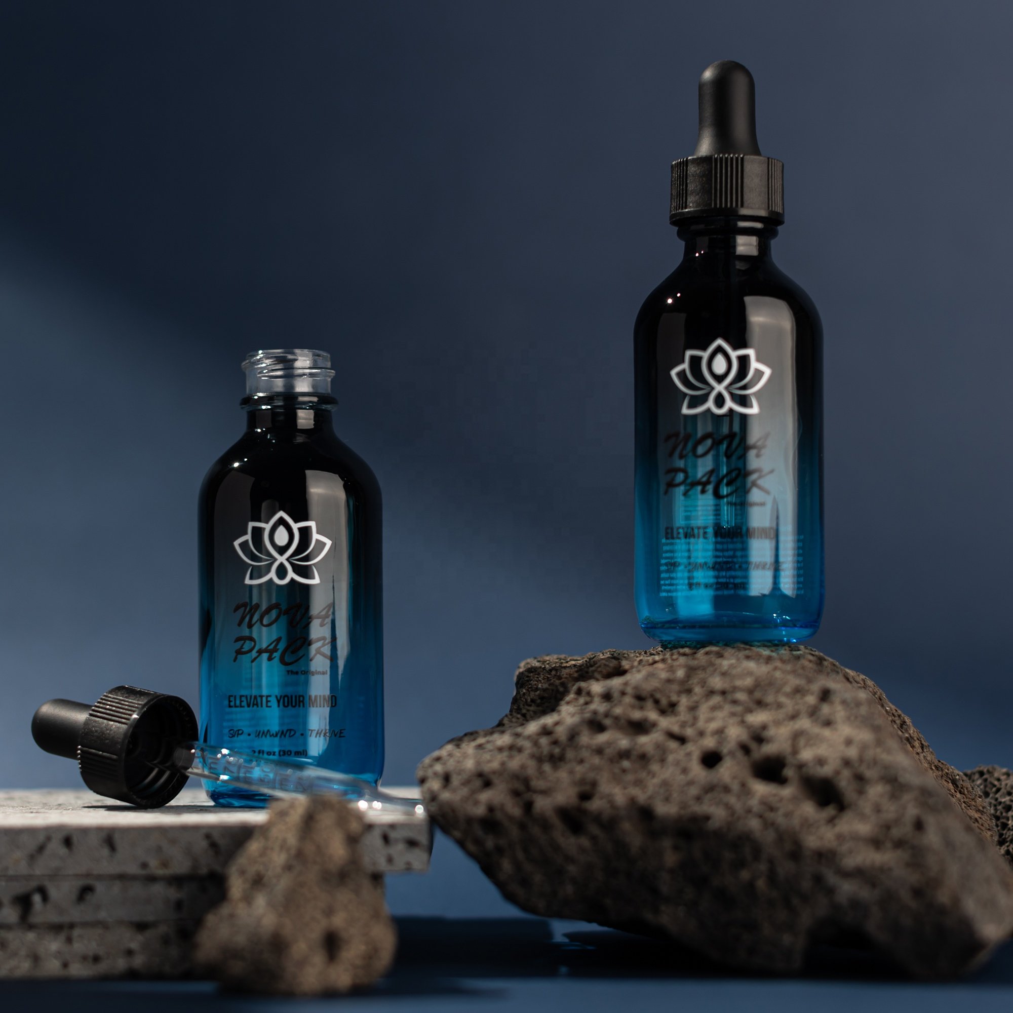 Luxury gradient blue black cosmetics bottle 1oz 2oz boston round glass bottles empty beard balm oil packaging serum pump bottle