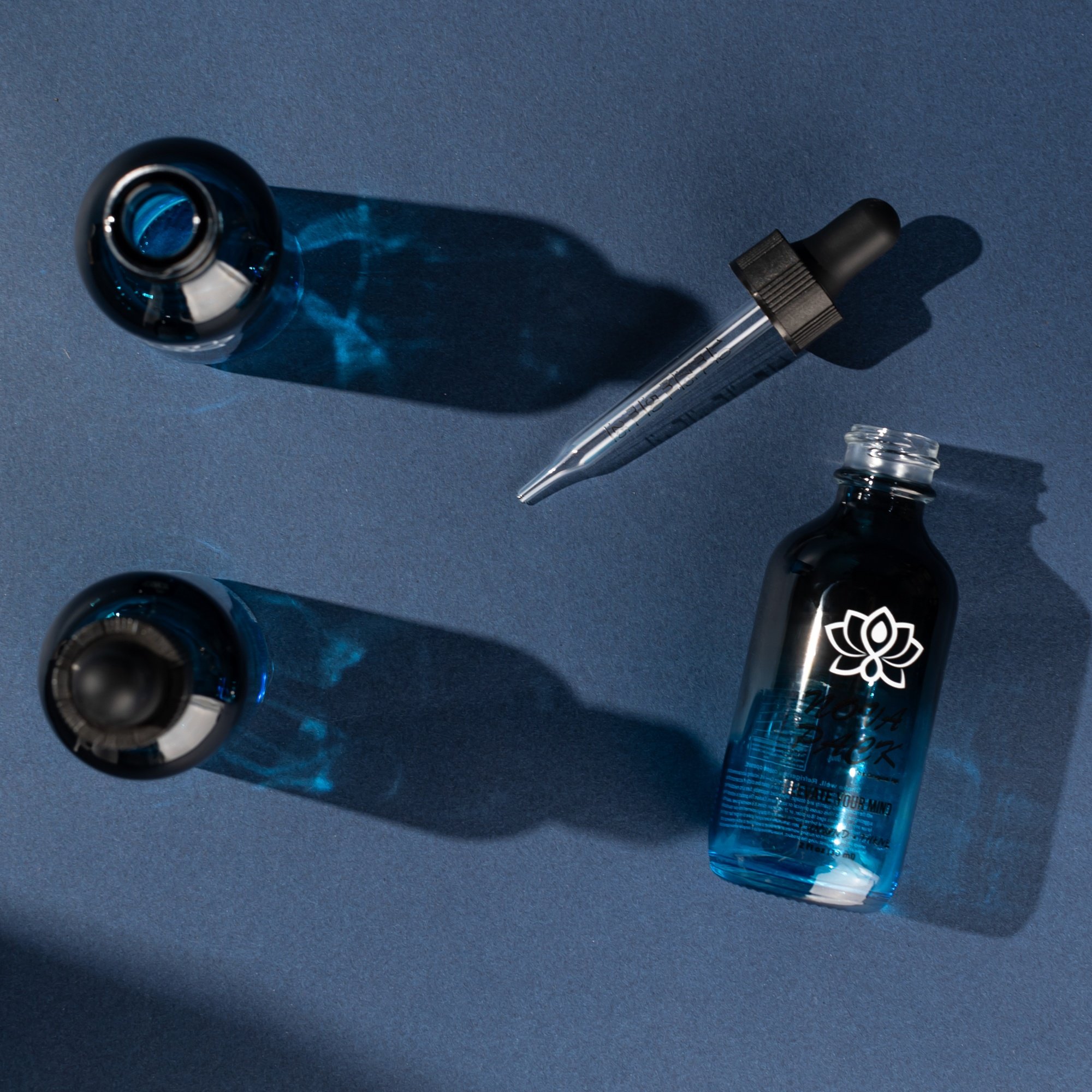 Luxury gradient blue black cosmetics bottle 1oz 2oz boston round glass bottles empty beard balm oil packaging serum pump bottle
