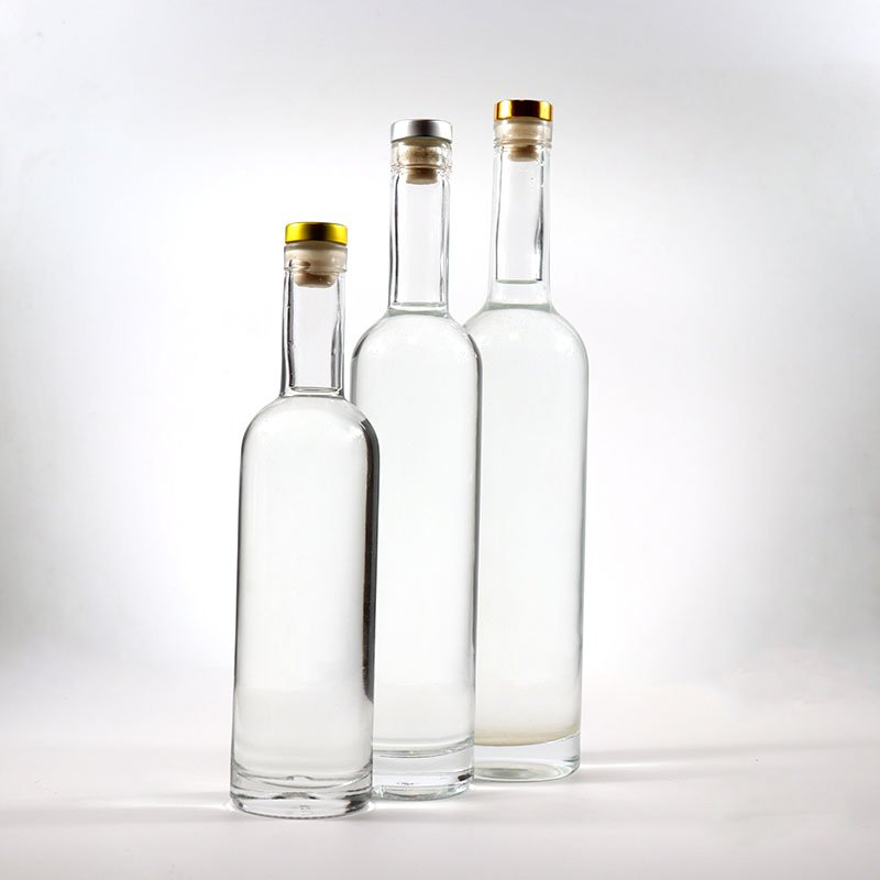 China Factory Customized 500ml 700ml 750ml 1L vodka Glass Bottle wholesale