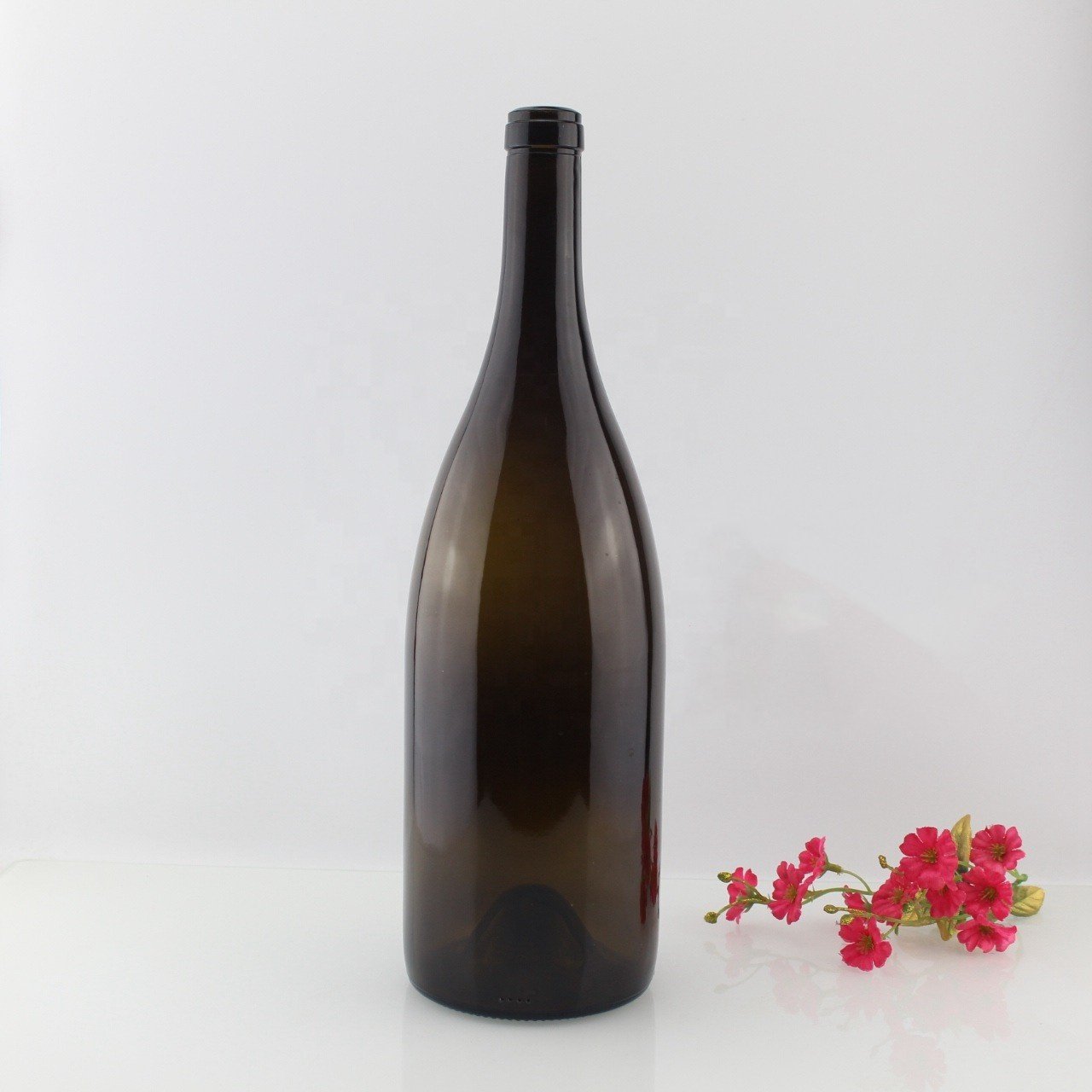 Factory price 1500ml antique green burgundy glass wine bottle burgundy wine bottle champagne burgundy empty wine glass bottles