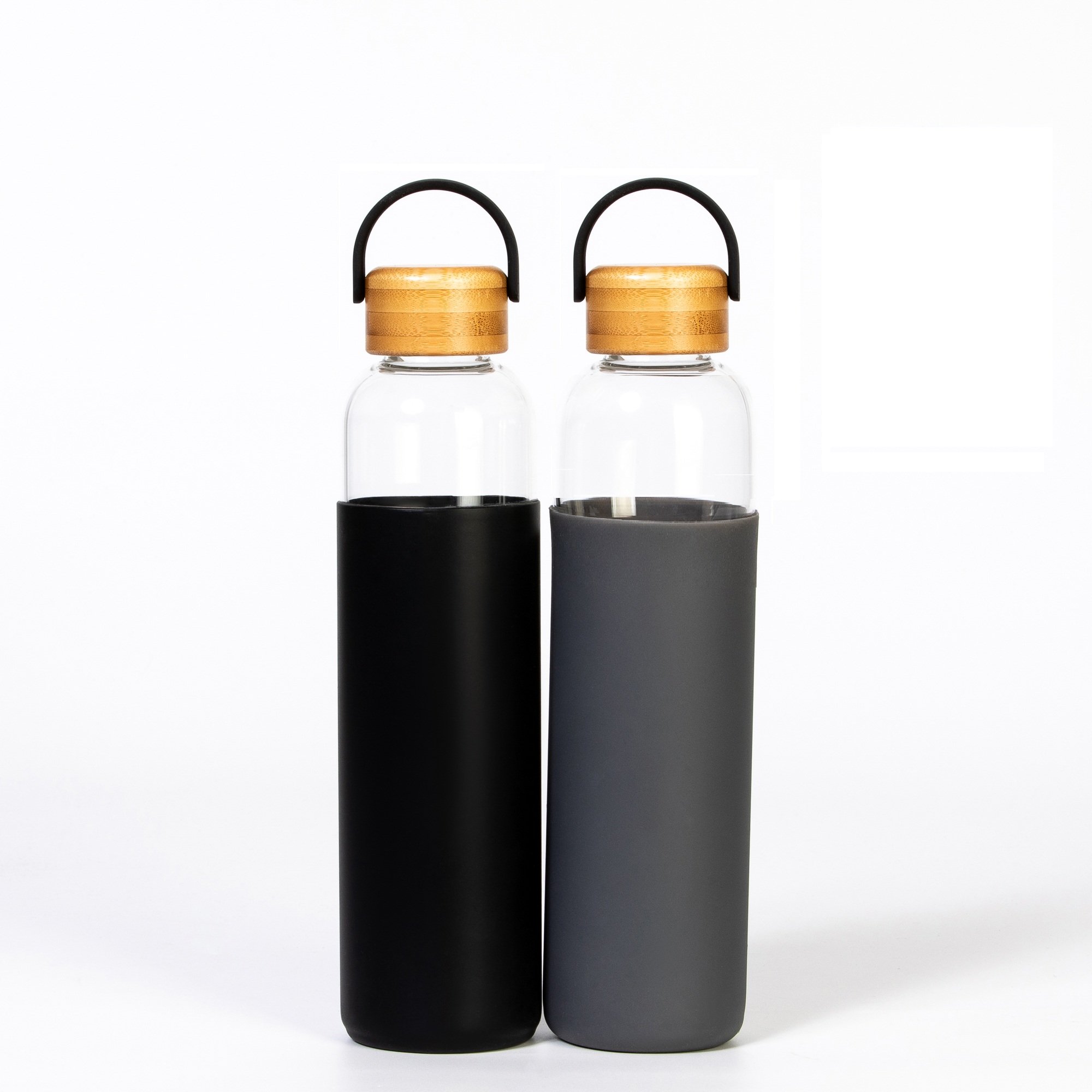 Glass borosilicate drinking bottle custom private label bamboo lid bottle with silicone sleeve