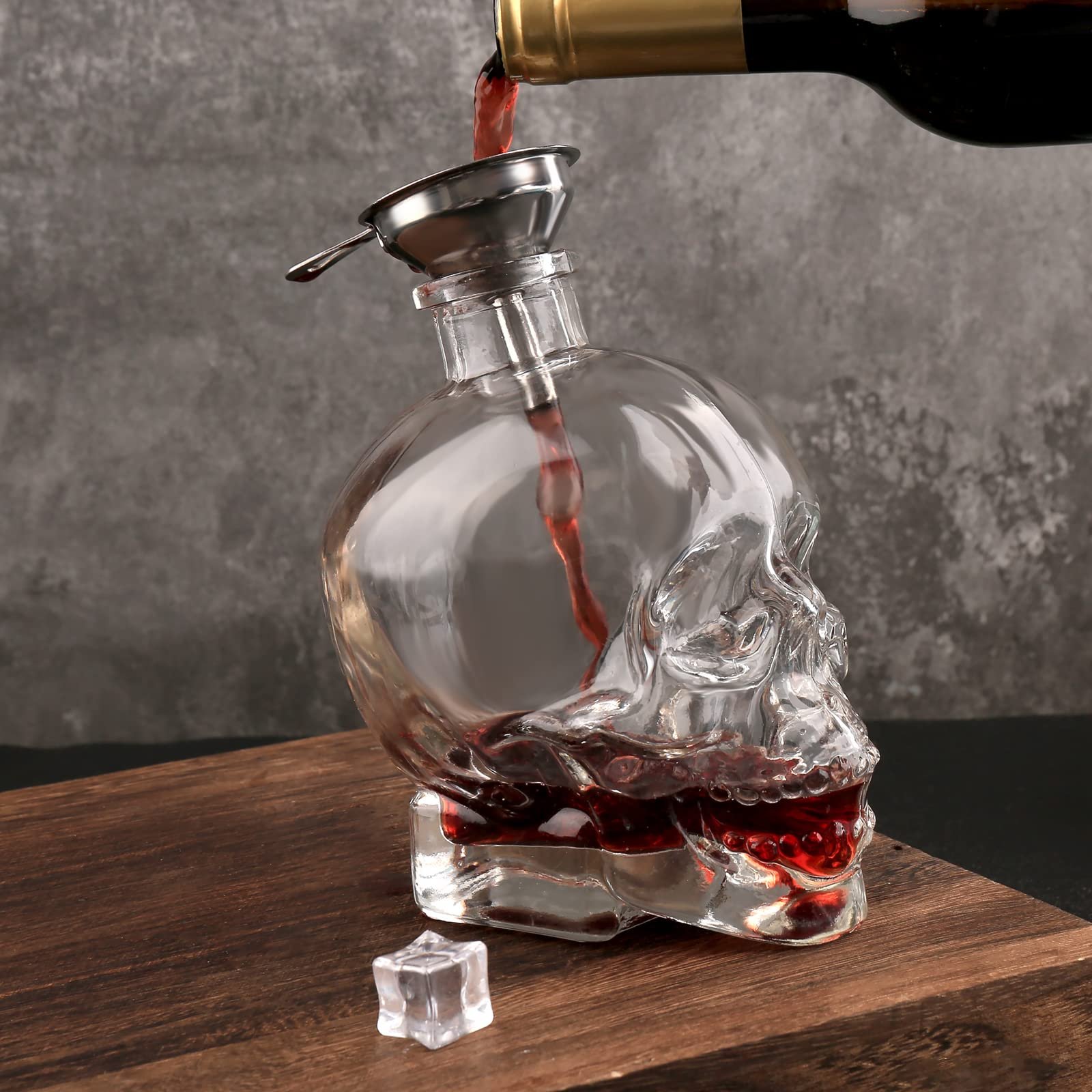 750ml Unique Shaped Skull Glass Spirits Vodka Whisky Gin Liquor Glass Bottles With Cork Or Screw Cap