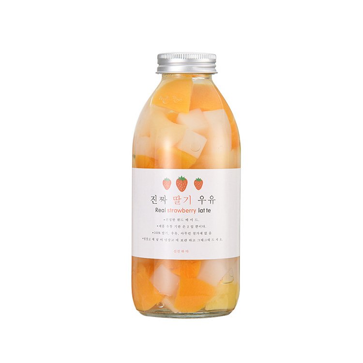 wholesale 300ml 350ml 500ml 16oz clear empty round glass beverage fruit juice drinking bottles with metal screw cap