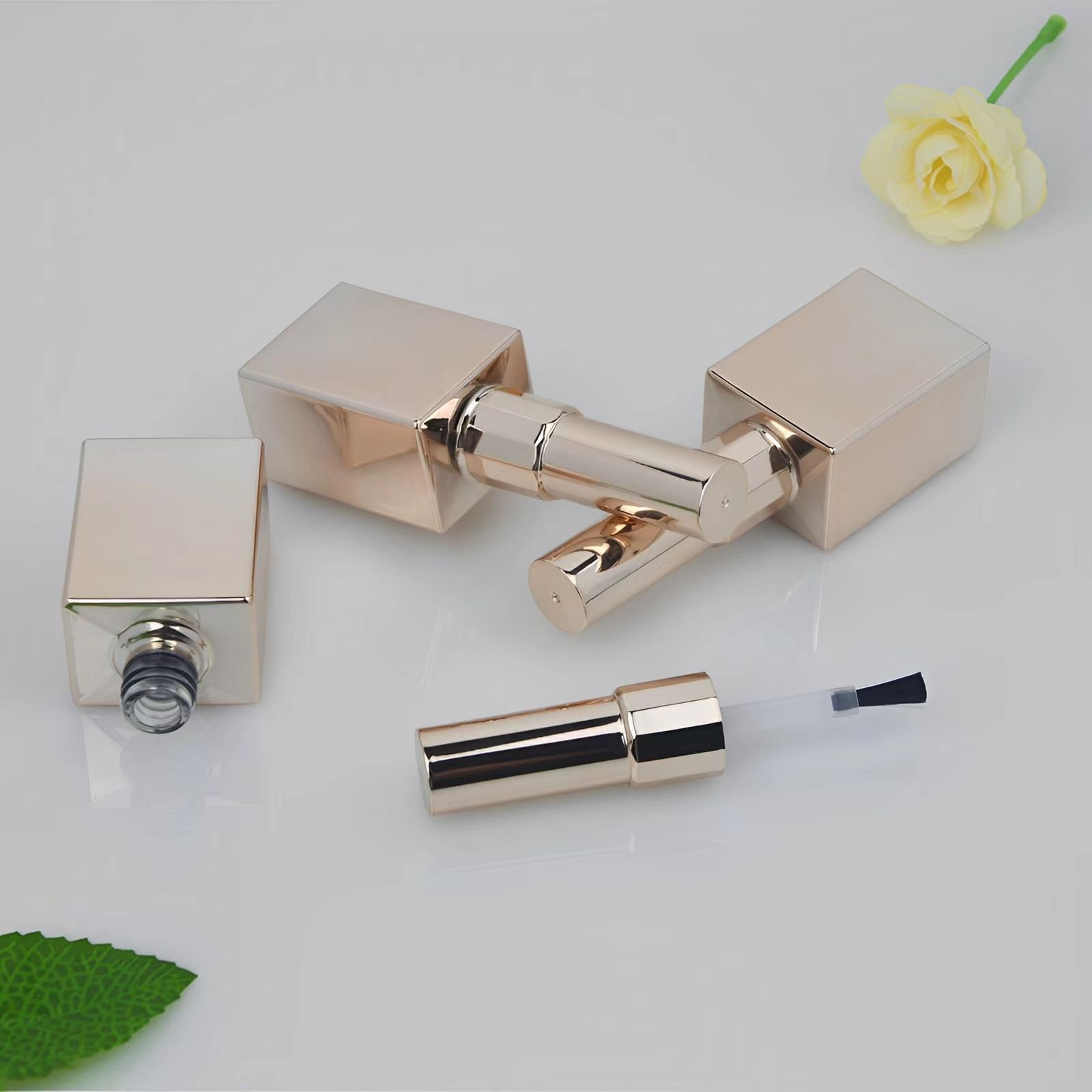 Custom Luxury Rose Gold 15ml Empty Gel Nail Polish Bottle With Cap Brush Spray Color Uv Plating Printed Logo Glass Bottle
