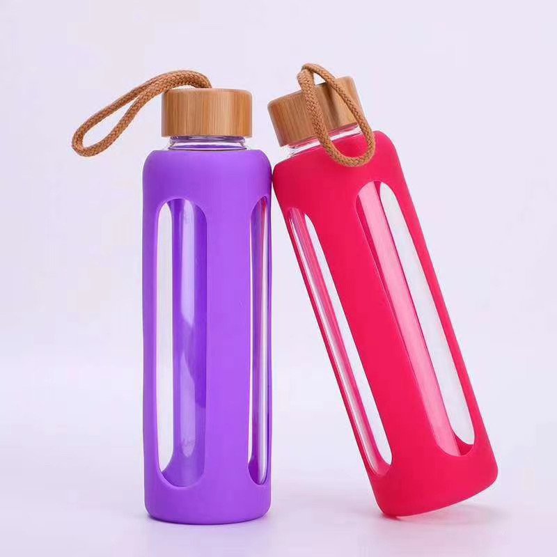 Non-slip 500ml Glass Water Bottle Soft Silicone Sleeve with Lid and String