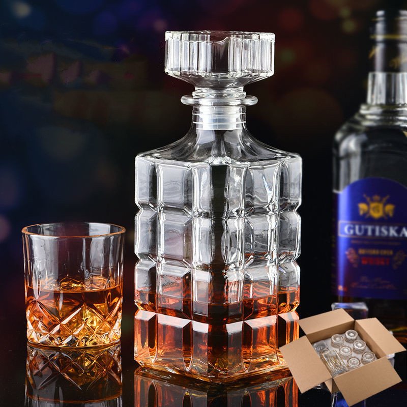 Custom Clear Empty Crystal Whisky Bottle Glass Wine Bottle 750 ml 500ml Brandy XO Bottle with Cork